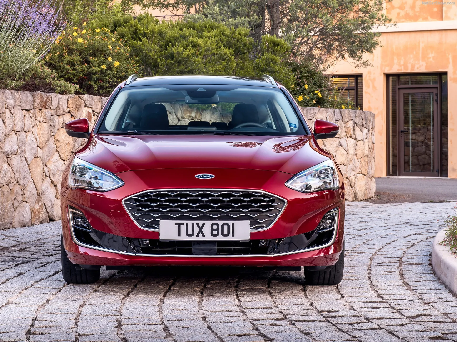 Ford Focus Wagon Vignale (2019) – zepředu