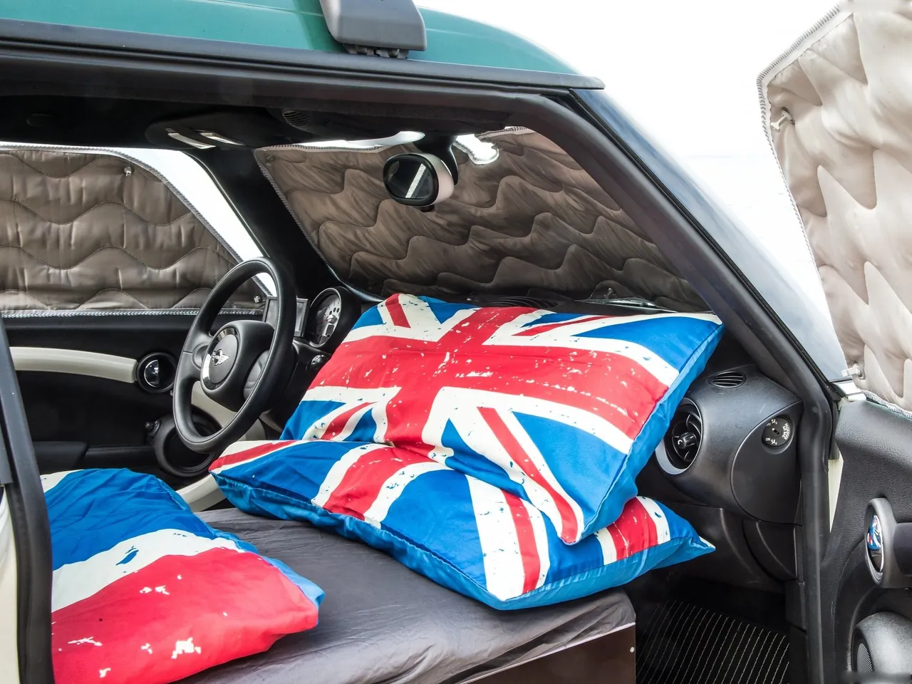 Mini Clubvan Camper (2013) – interiér