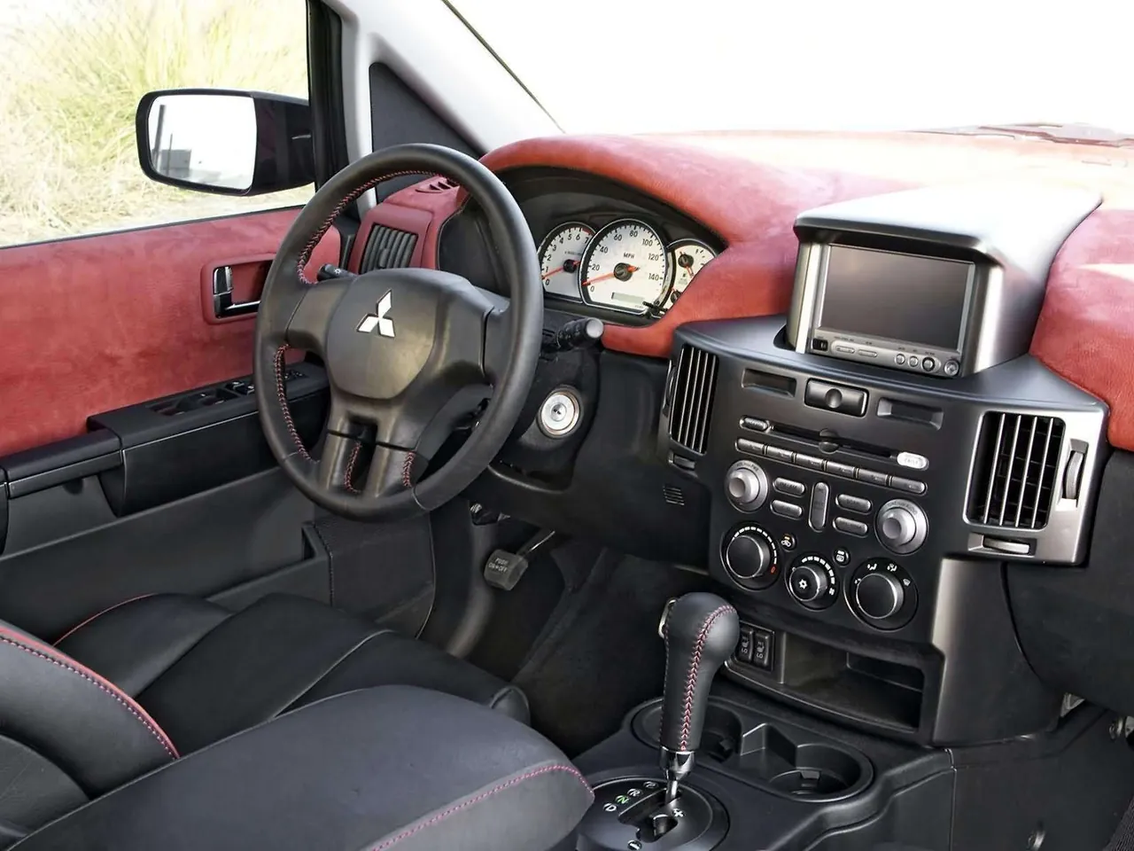 Mitsubishi Endeavor Ralliart Concept (2004) – interiér