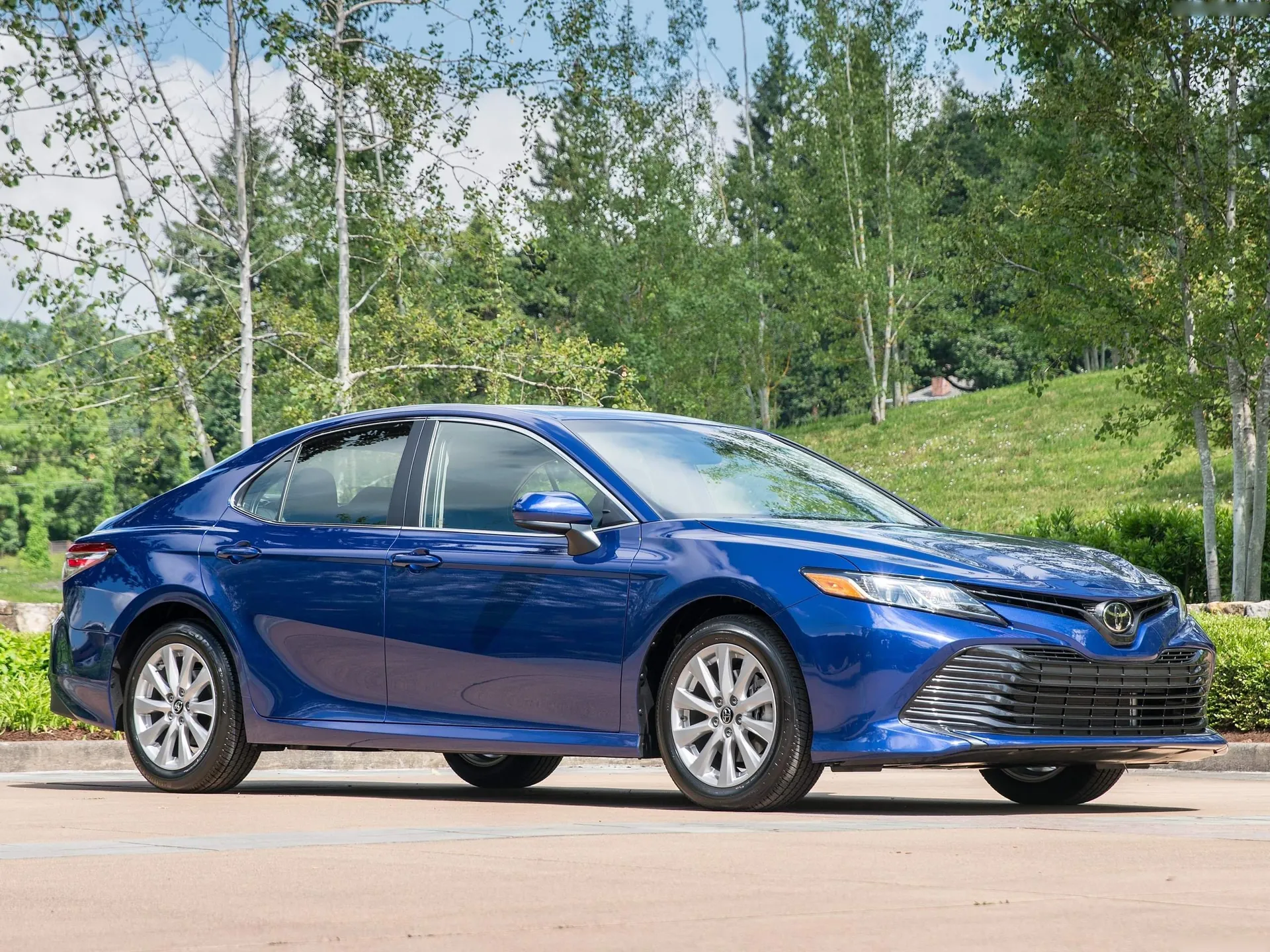 Toyota Camry (2018)