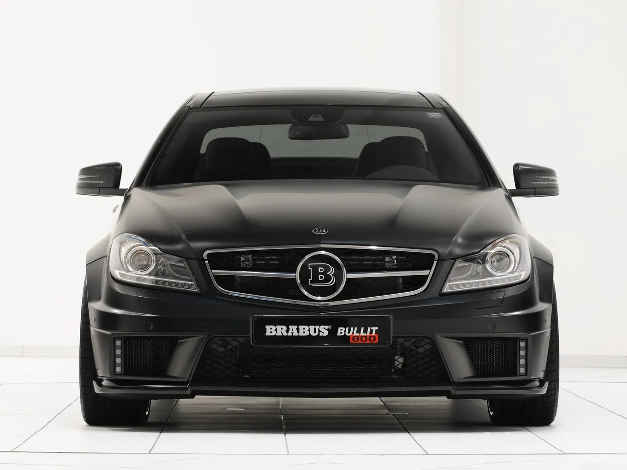 Brabus Bullit Coupe 800 (2012) – zepředu