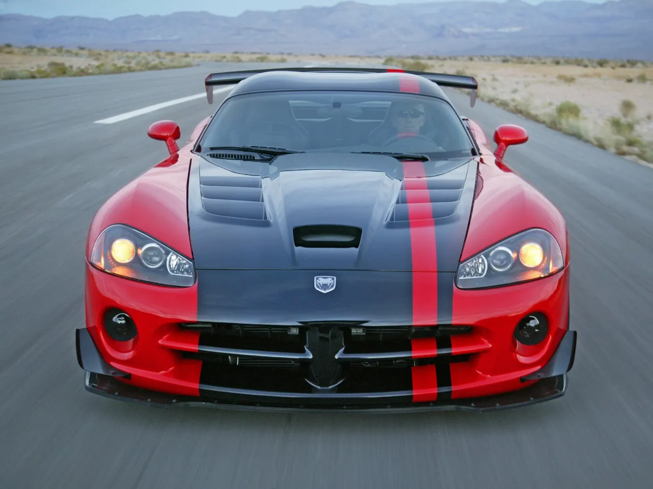 Dodge Viper SRT10 ACR (2008) – zepředu