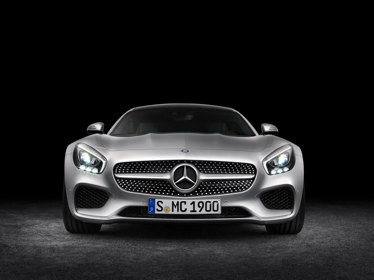 Mercedes-Benz AMG GT (2016) - Front