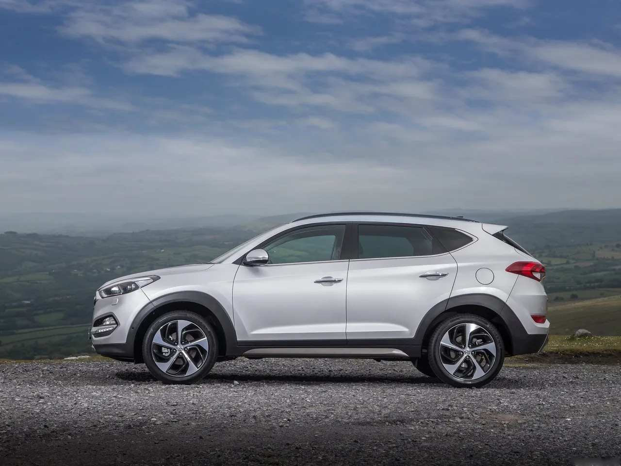Hyundai Tucson [EU] (2016) – boční profil