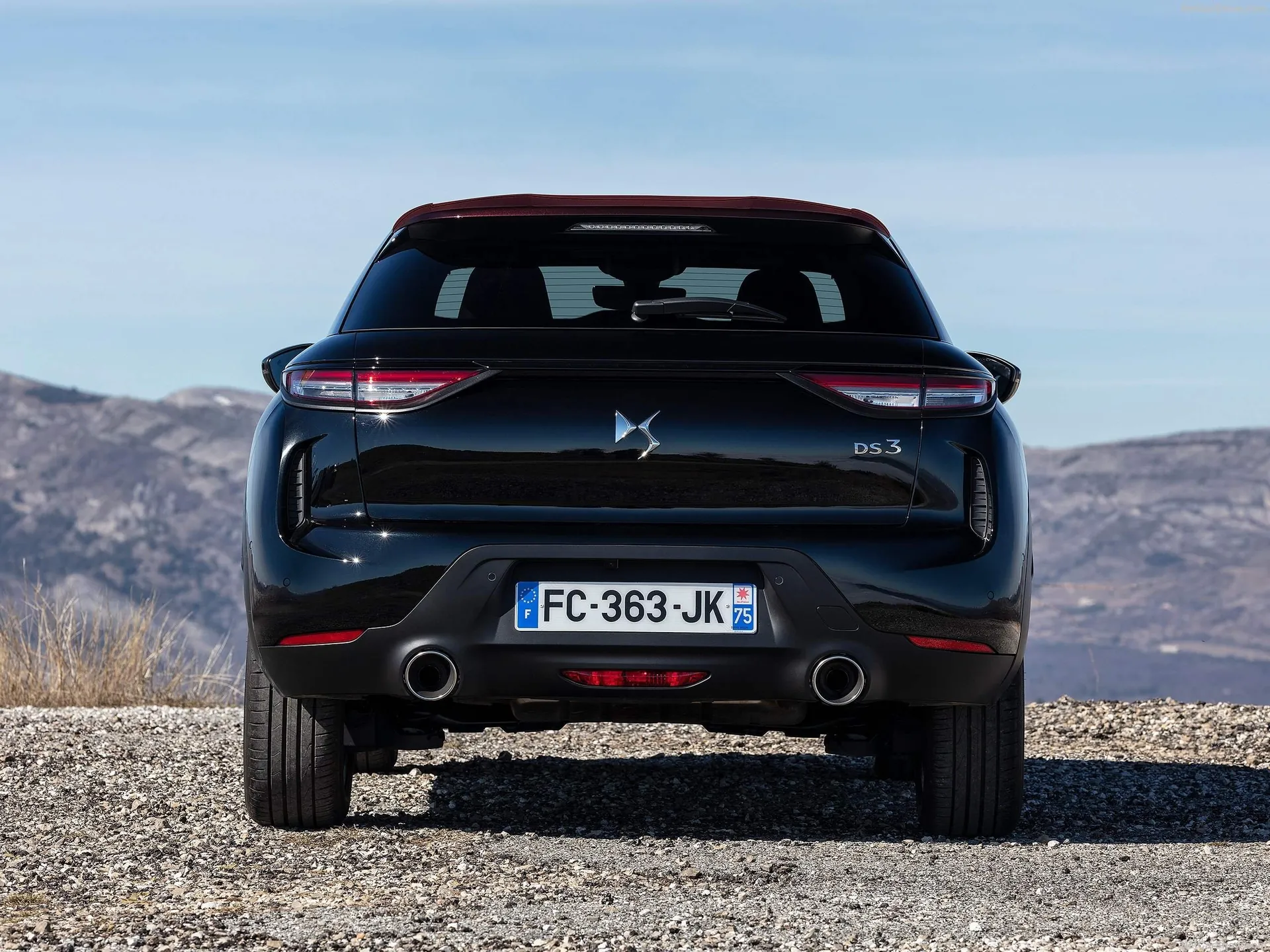 DS 3 Crossback (2019) – zezadu
