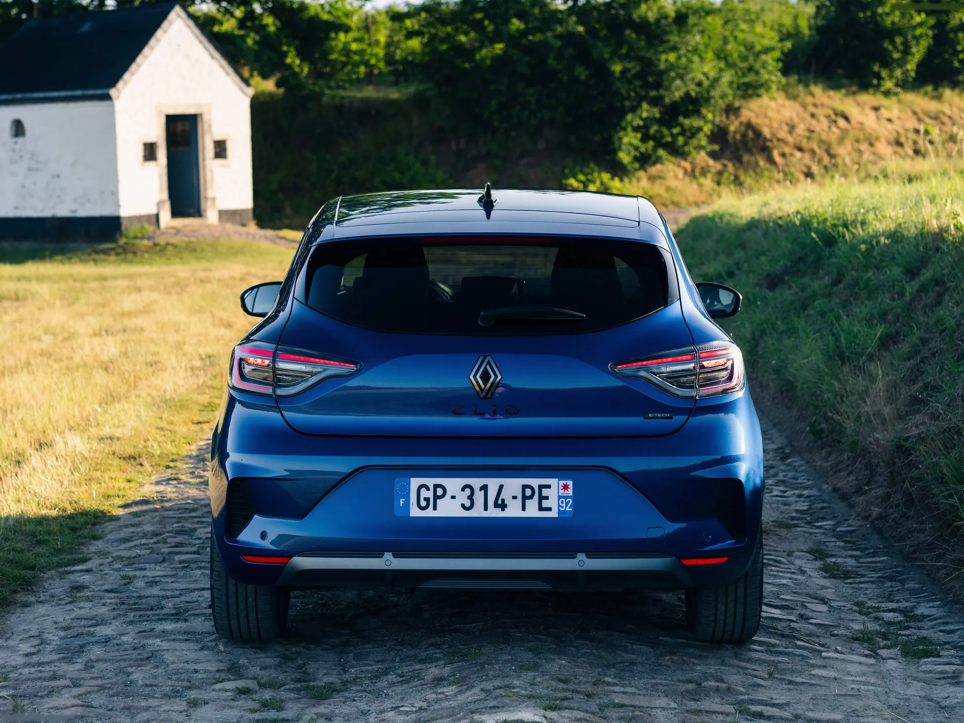 Renault Clio (2024) – zezadu