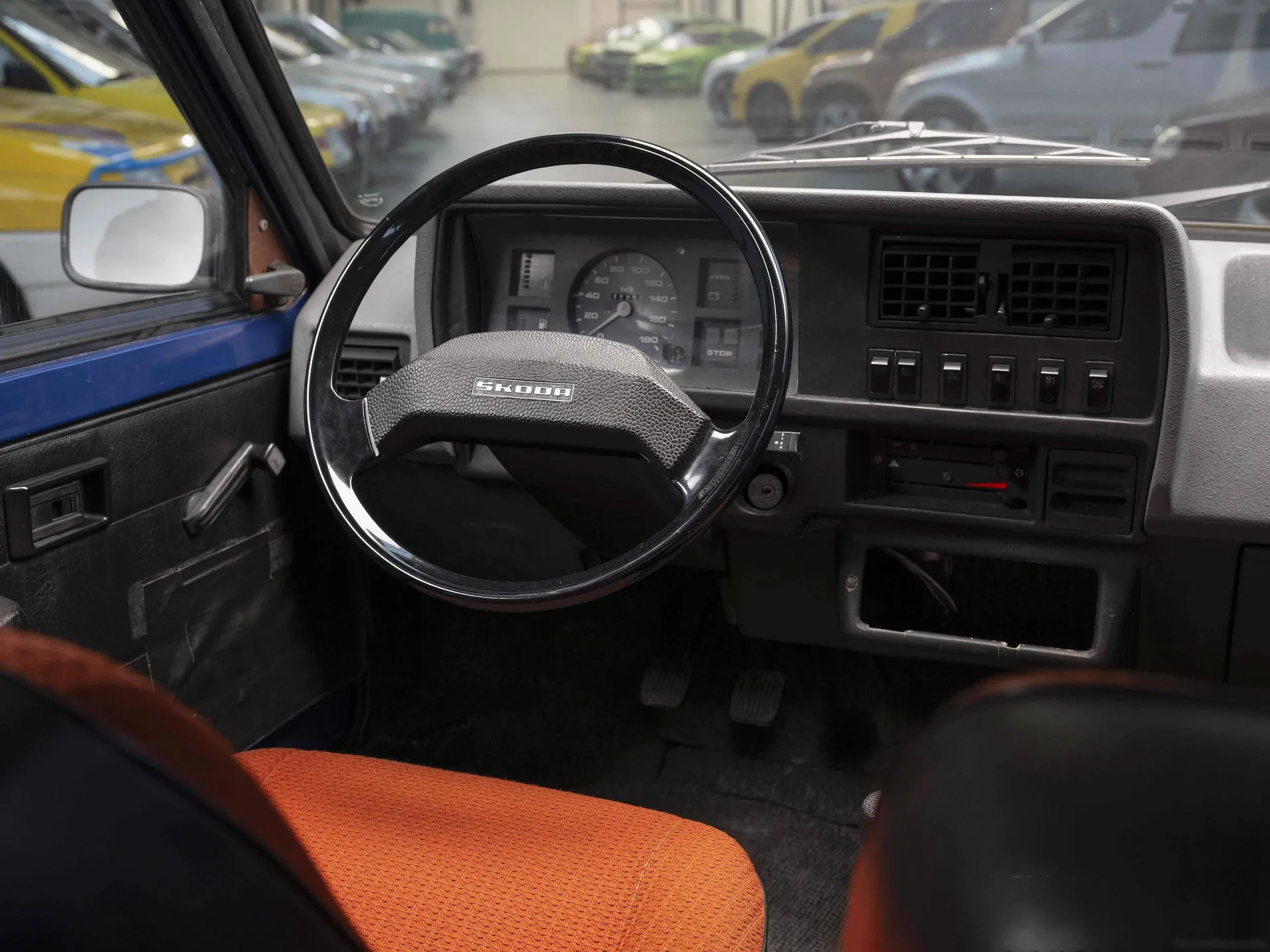 Skoda 781 FV2 Concept (1983) – interiér