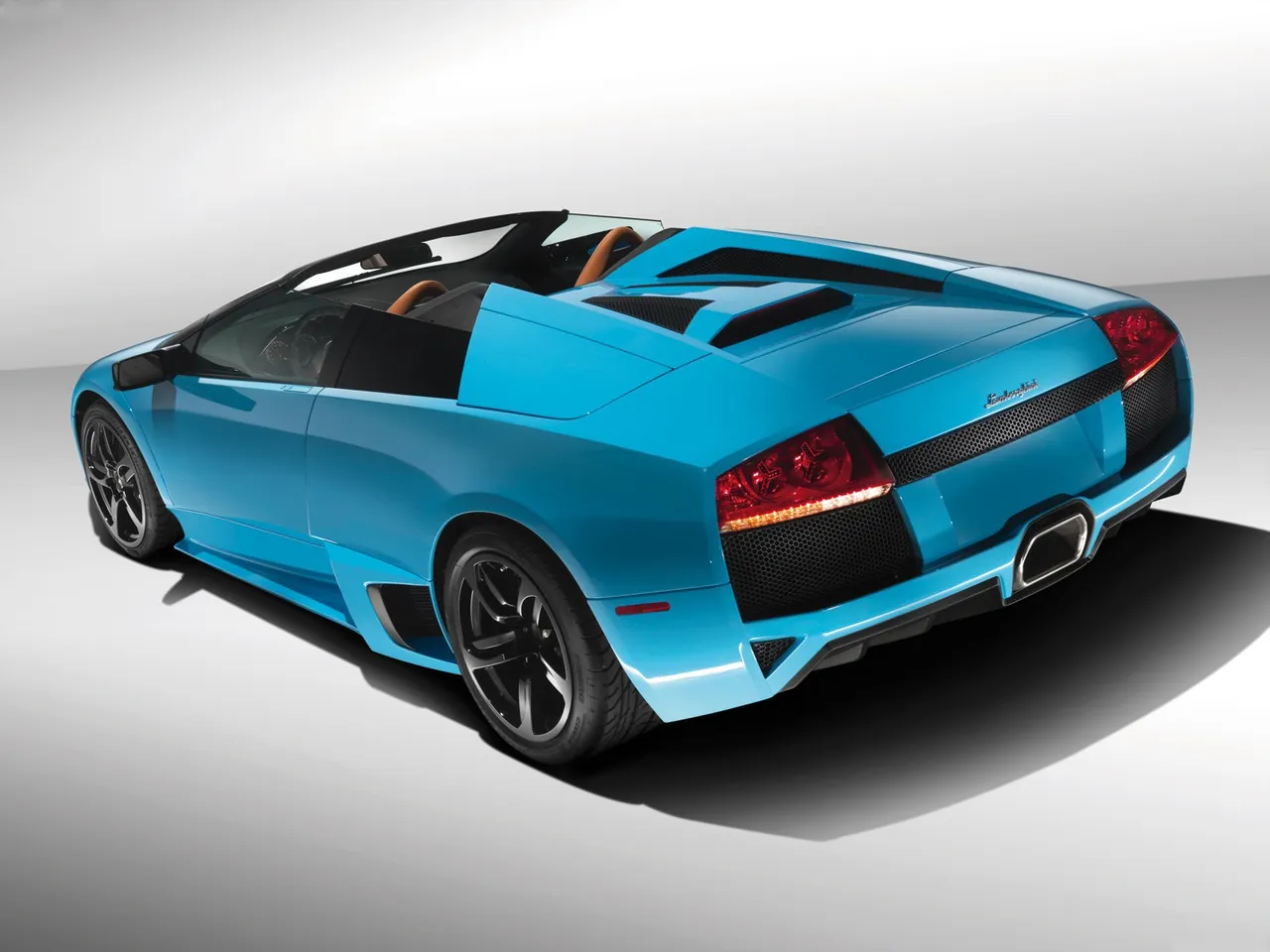 Lamborghini Murcielago LP640 Roadster (2007) – zadní tříčtvrteční pohled