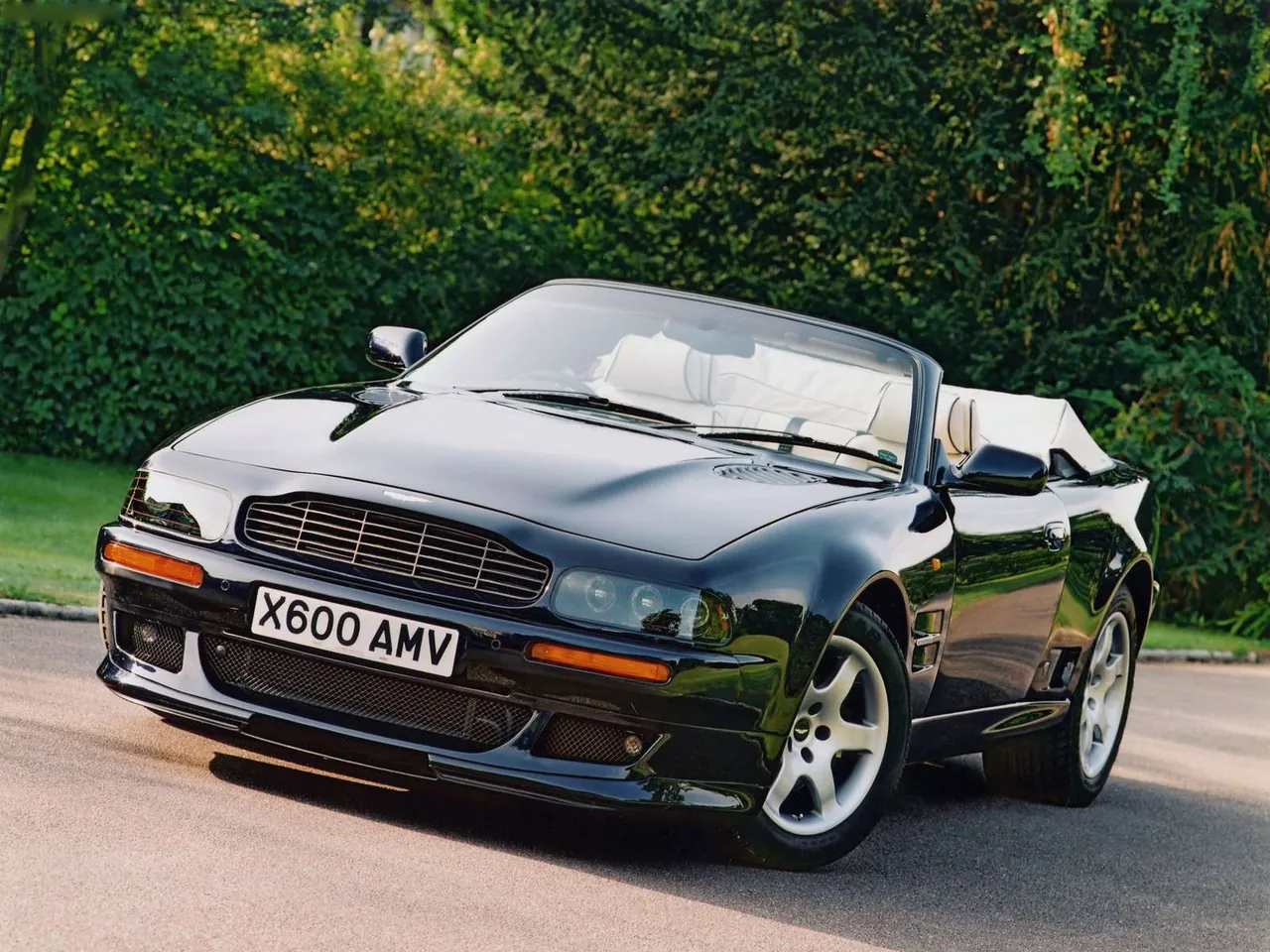 Aston Martin V8 Vantage Volante LWB (1992)
