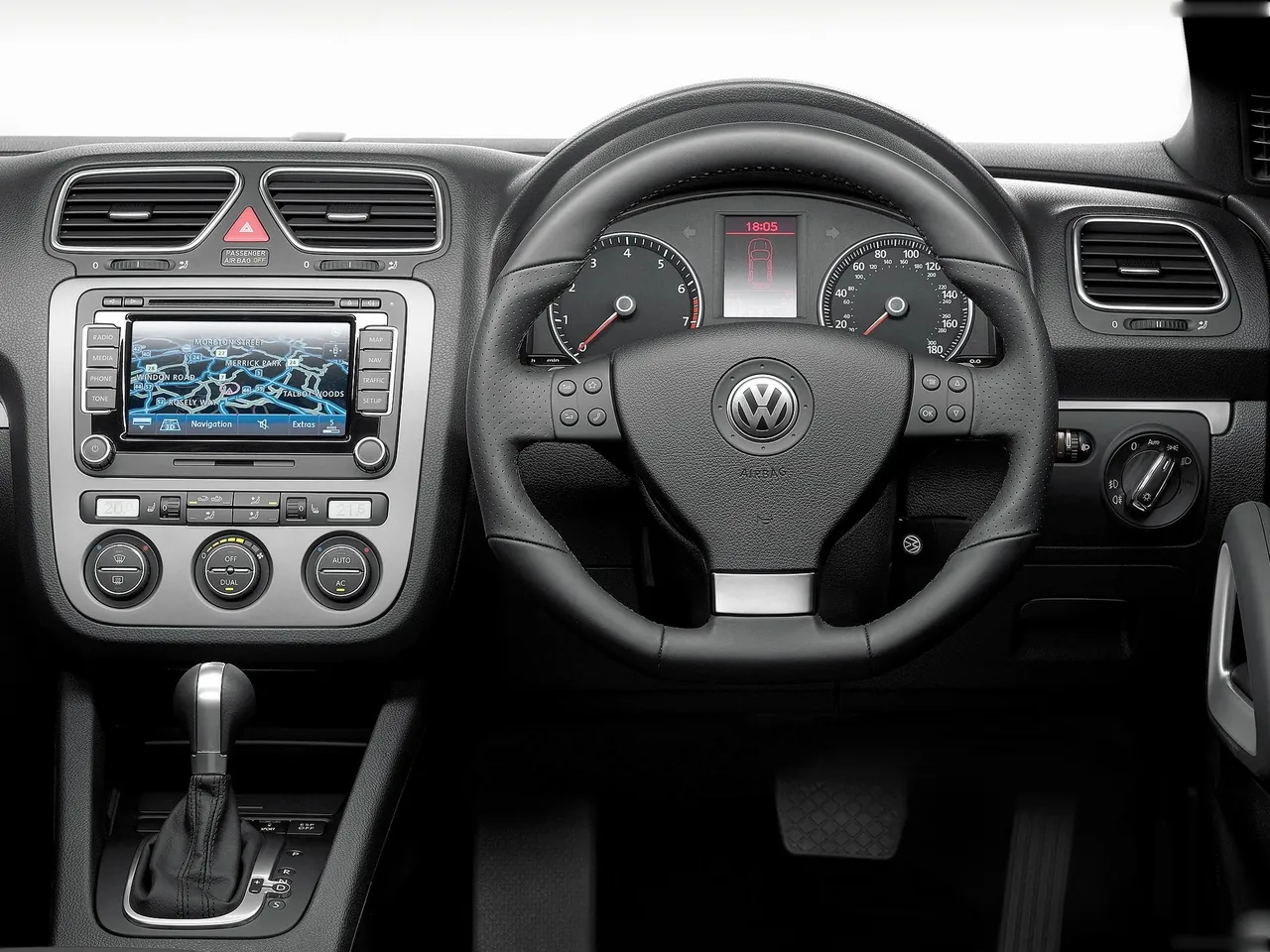 Volkswagen Scirocco (2009) - Interior