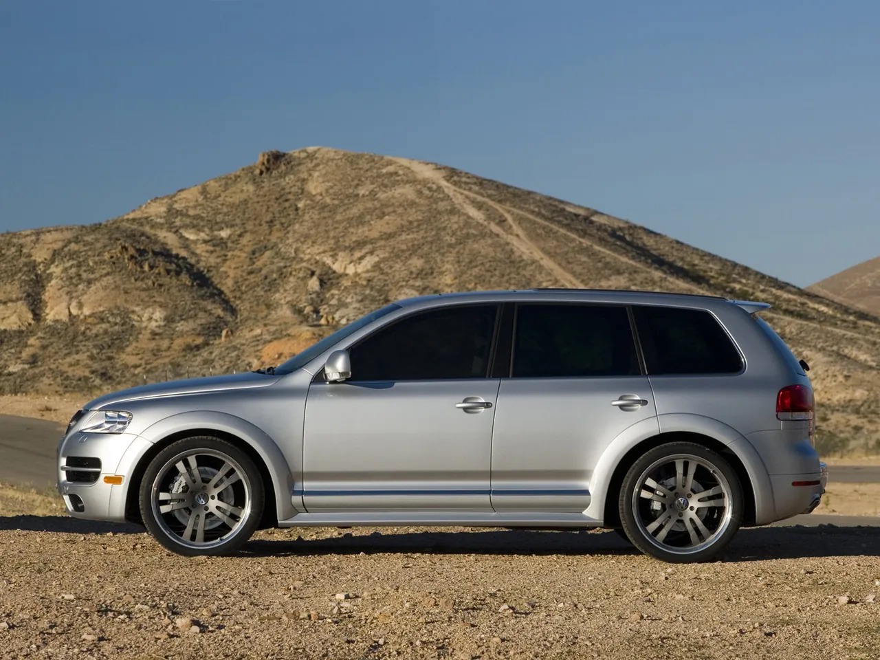 Volkswagen Touareg R GT (2005) - Side Profile