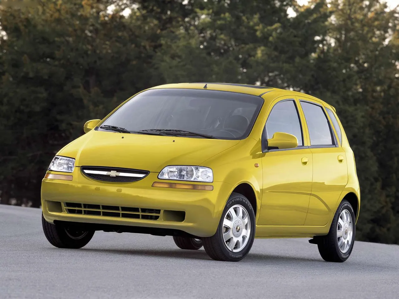 Chevrolet Aveo LS 5 Door (2004)