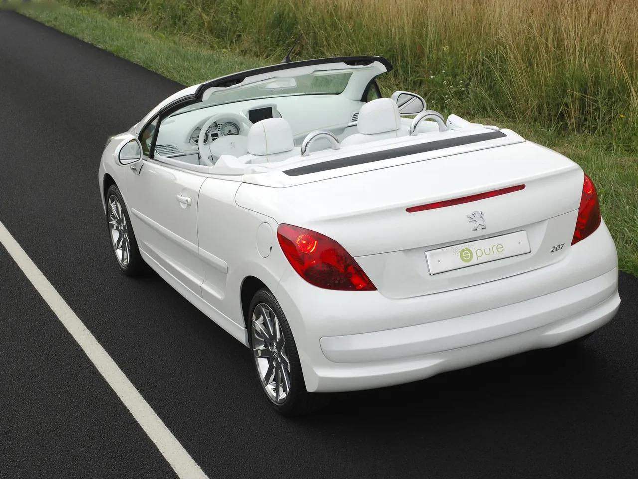 Peugeot 207 epure Concept (2006) – zadní tříčtvrteční pohled