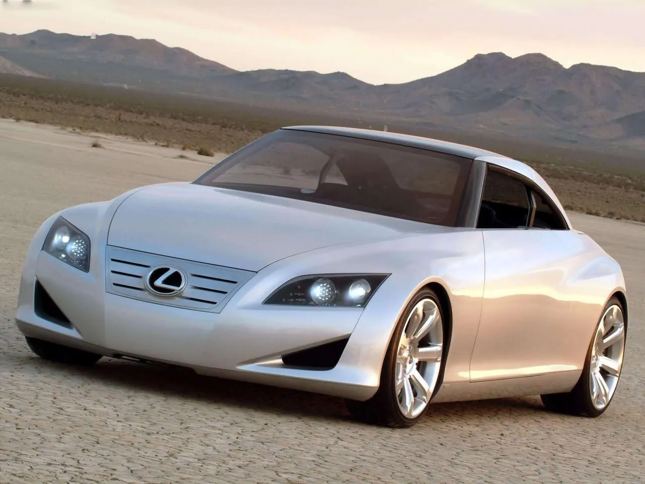 Lexus LFC Concept (2004)