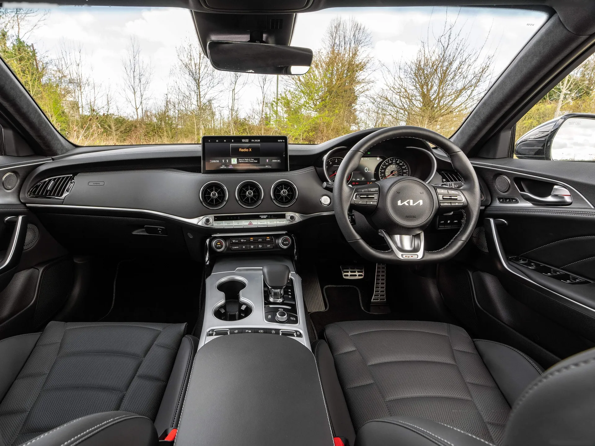 Kia Stinger [UK] (2022) – interiér