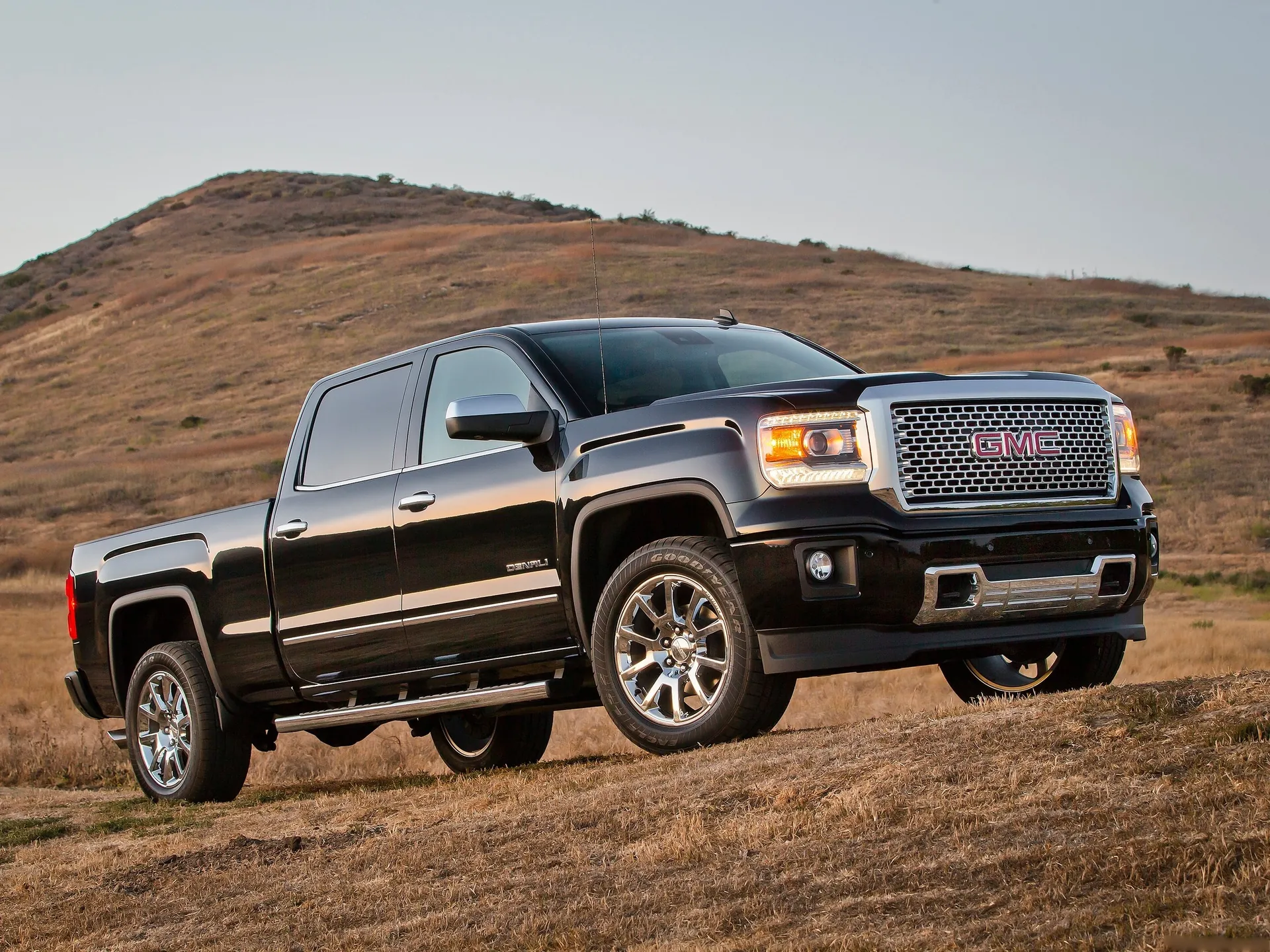GMC Sierra Denali (2014)