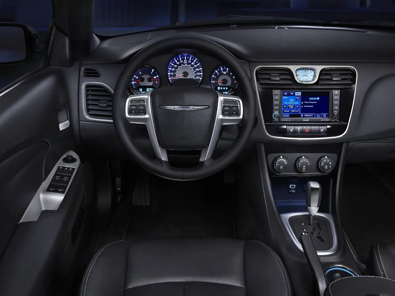 Chrysler 200 Convertible (2011) – interiér