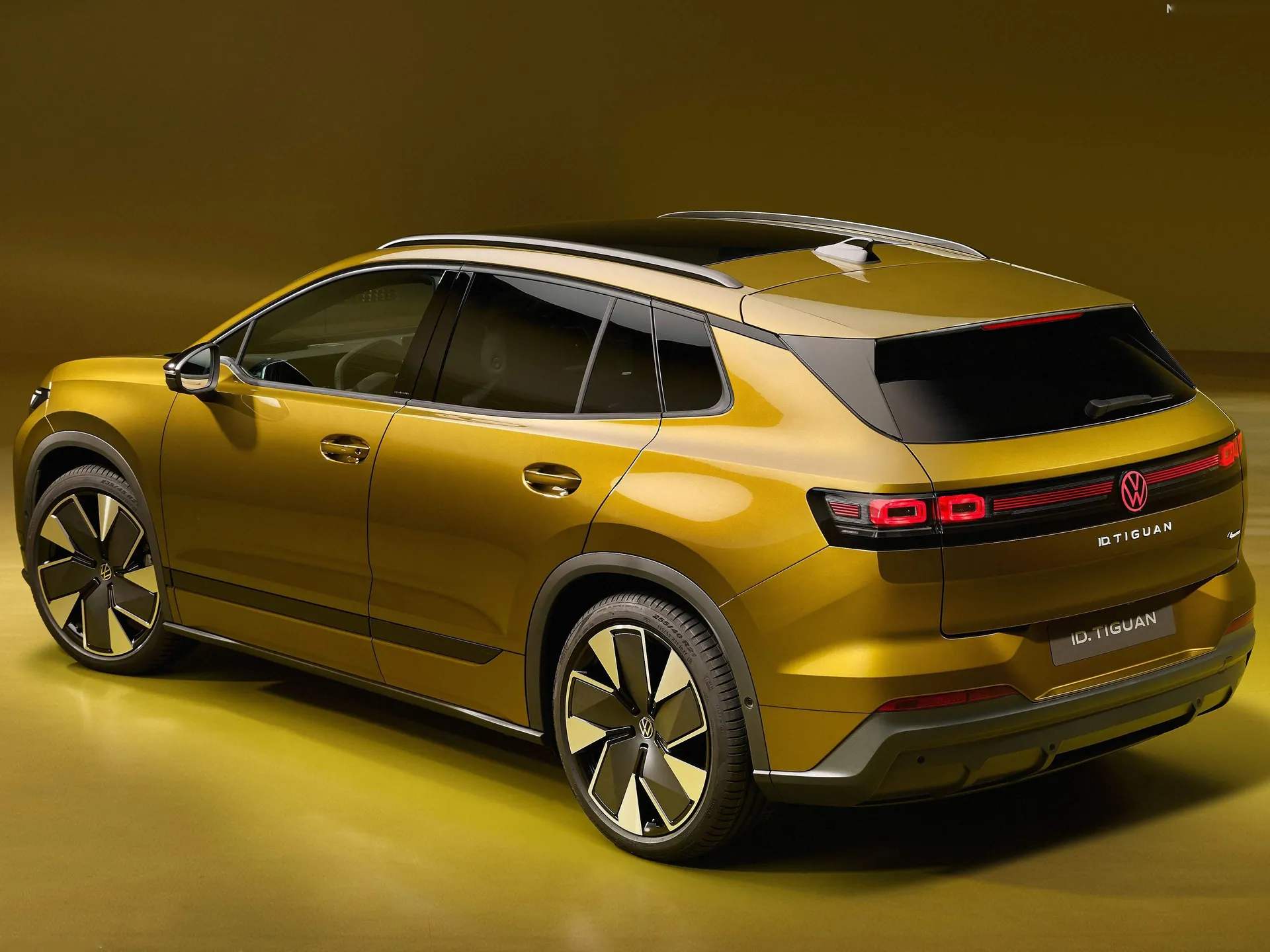 Volkswagen ID.Tiguan (2027) – zadní tříčtvrteční pohled