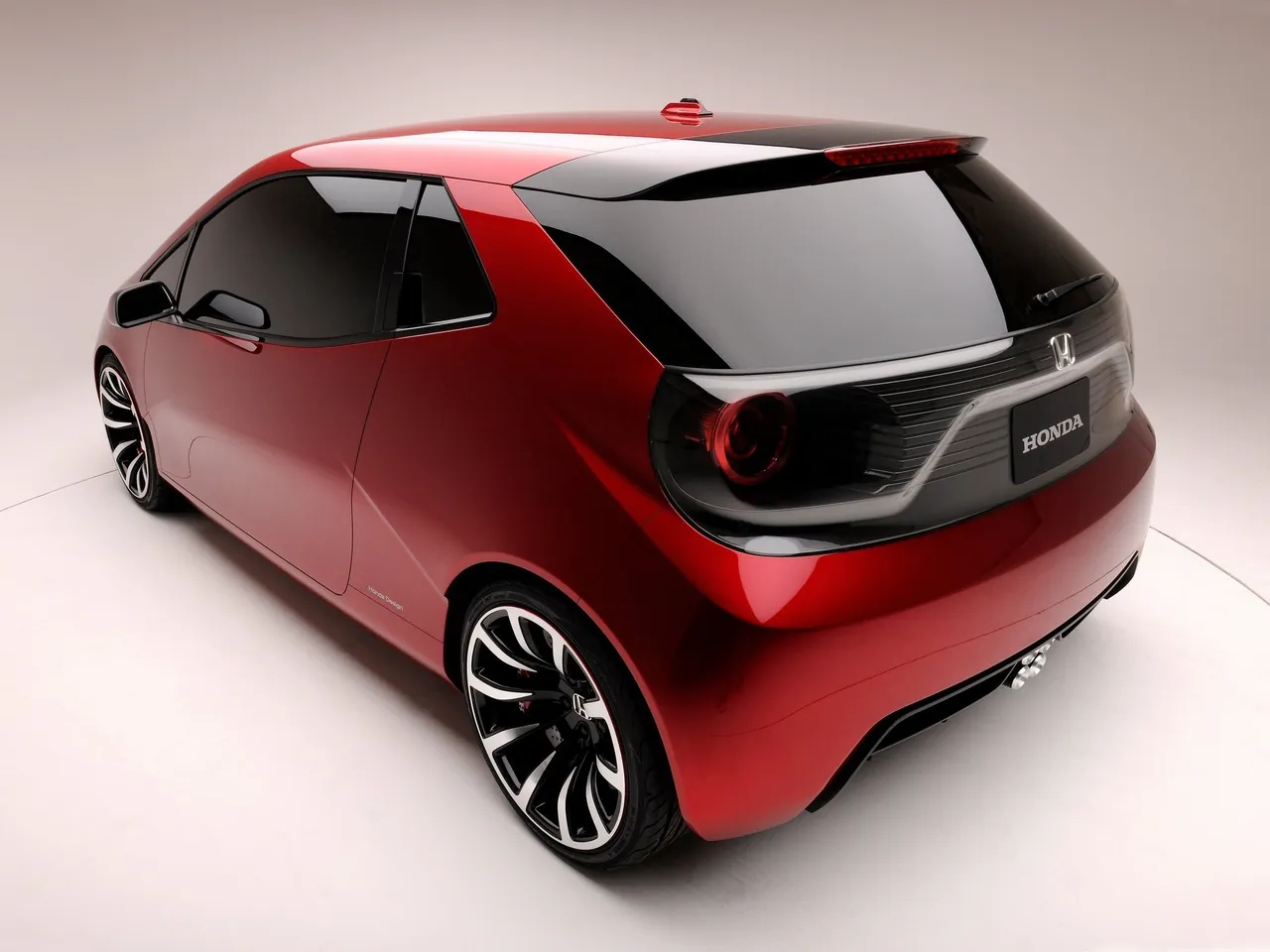 Honda GEAR Concept (2013) – zadní tříčtvrteční pohled