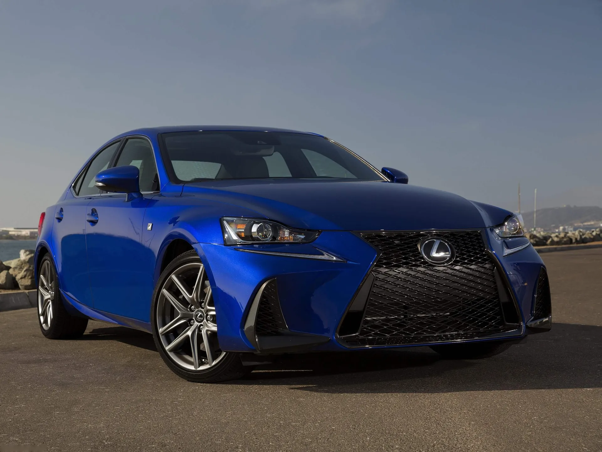 Lexus IS (2017)