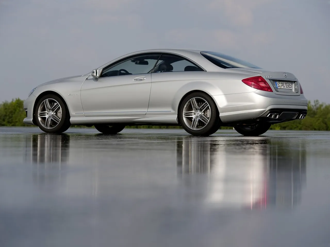 Mercedes-Benz CL63 AMG (2011) - Rear Three-Quarter