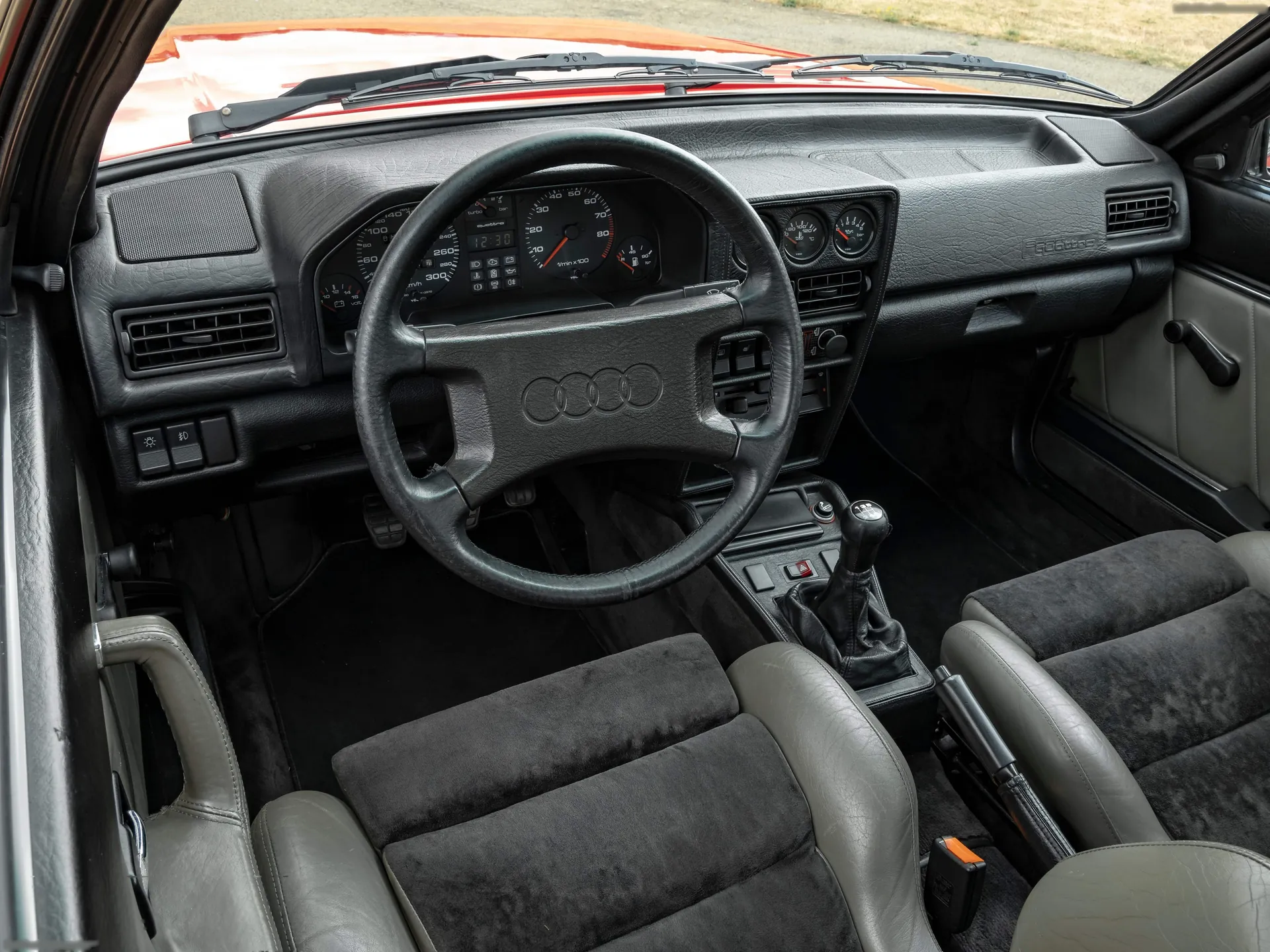 Audi Sport quattro (1984) – interiér