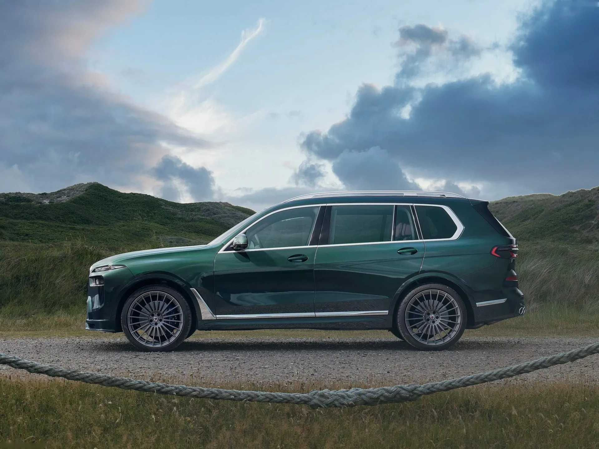 Alpina BMW XB7 (2023) – boční profil