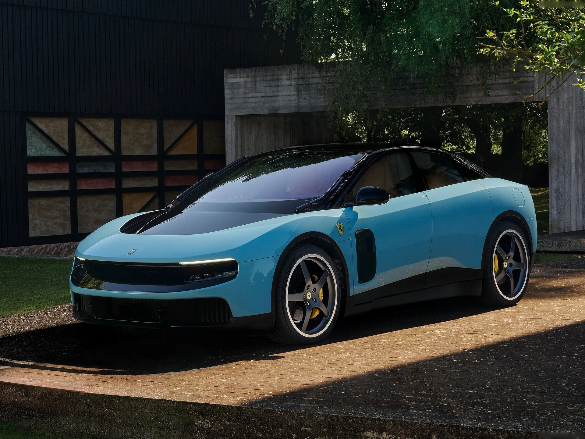 Ferrari Luce (2027)