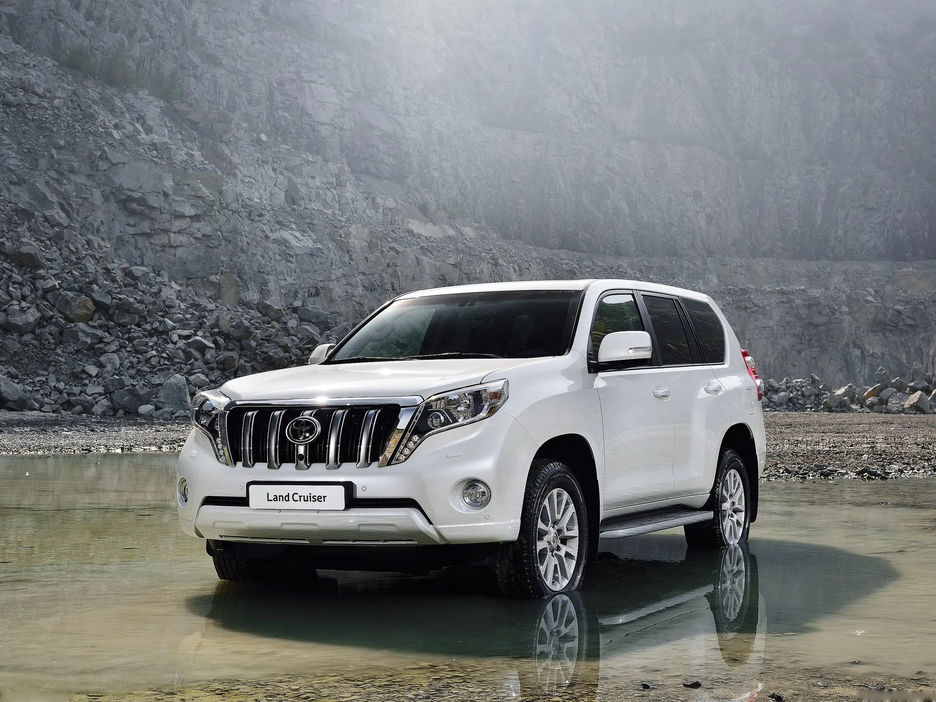Toyota Land Cruiser (2014)