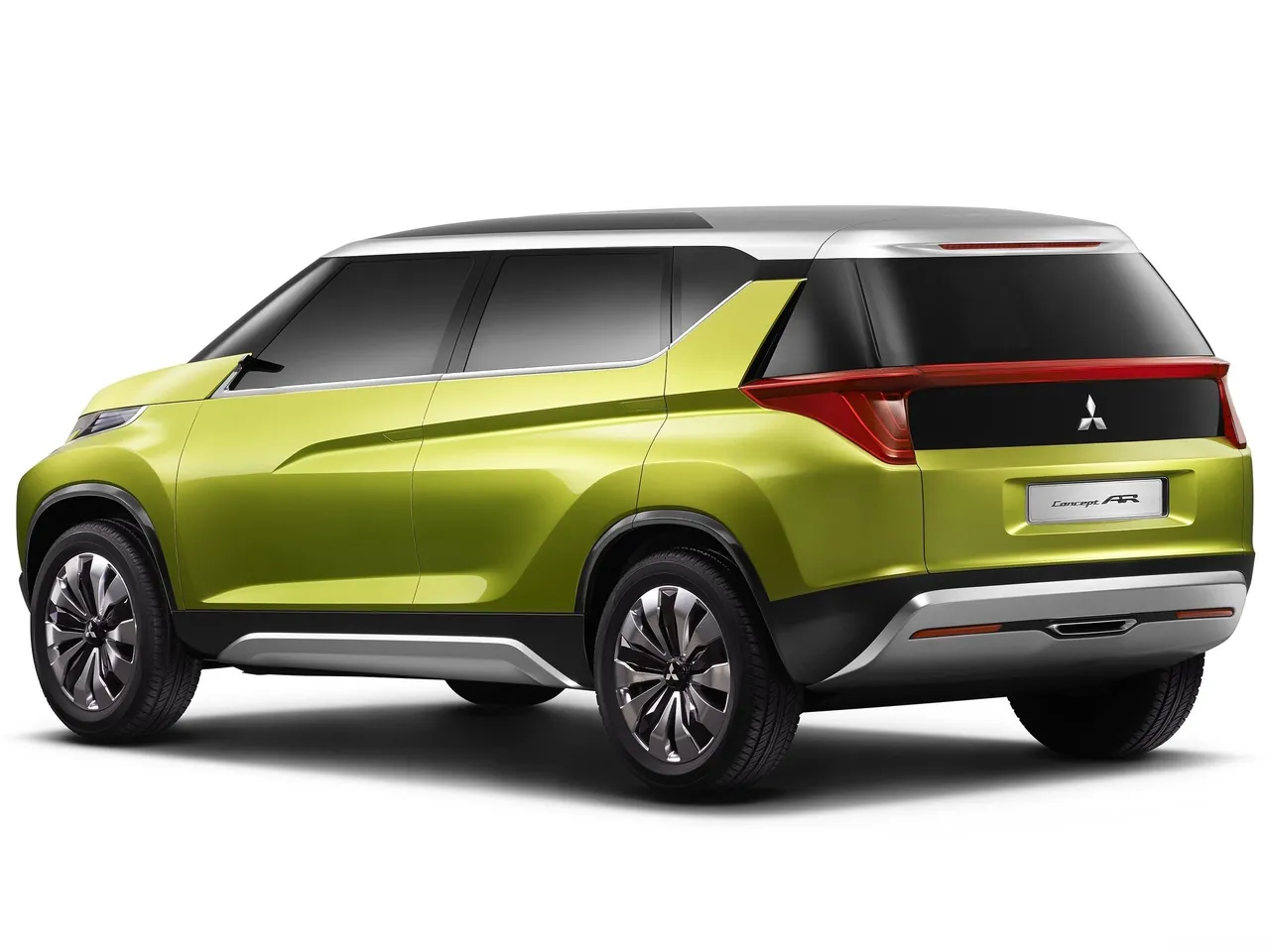 Mitsubishi AR Concept (2013) – zadní tříčtvrteční pohled