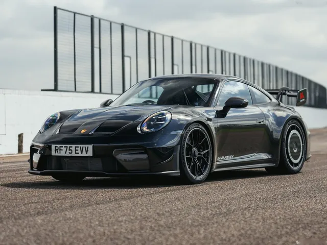 Porsche 911 GT3 with Manthey Kit (2026)
