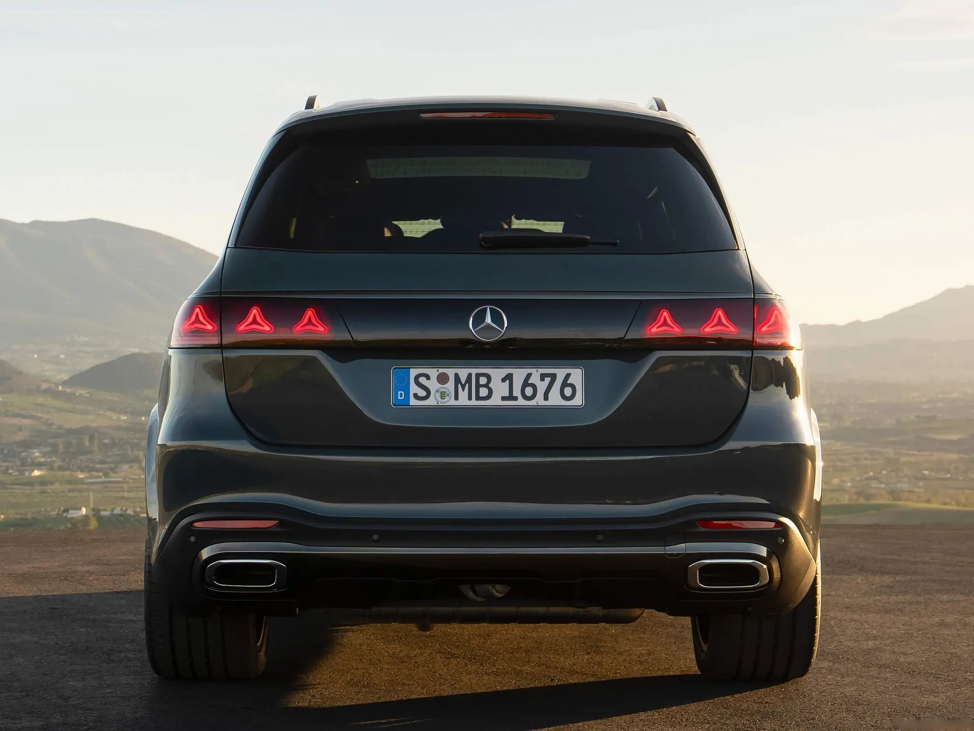 Mercedes-Benz GLS (2027) – zezadu
