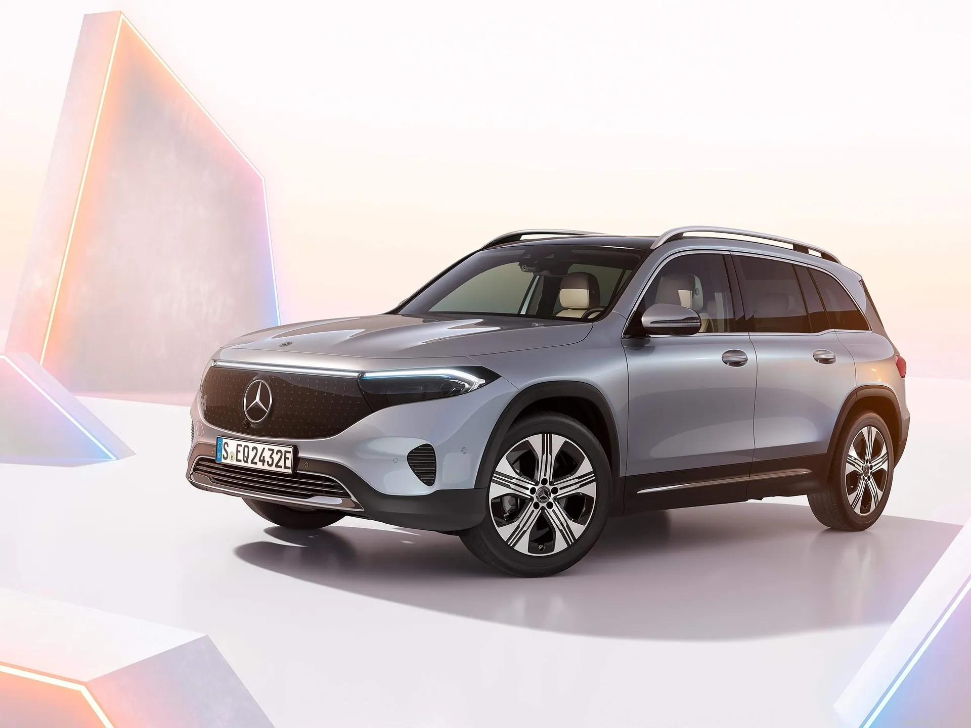 Mercedes-Benz EQB (2024)