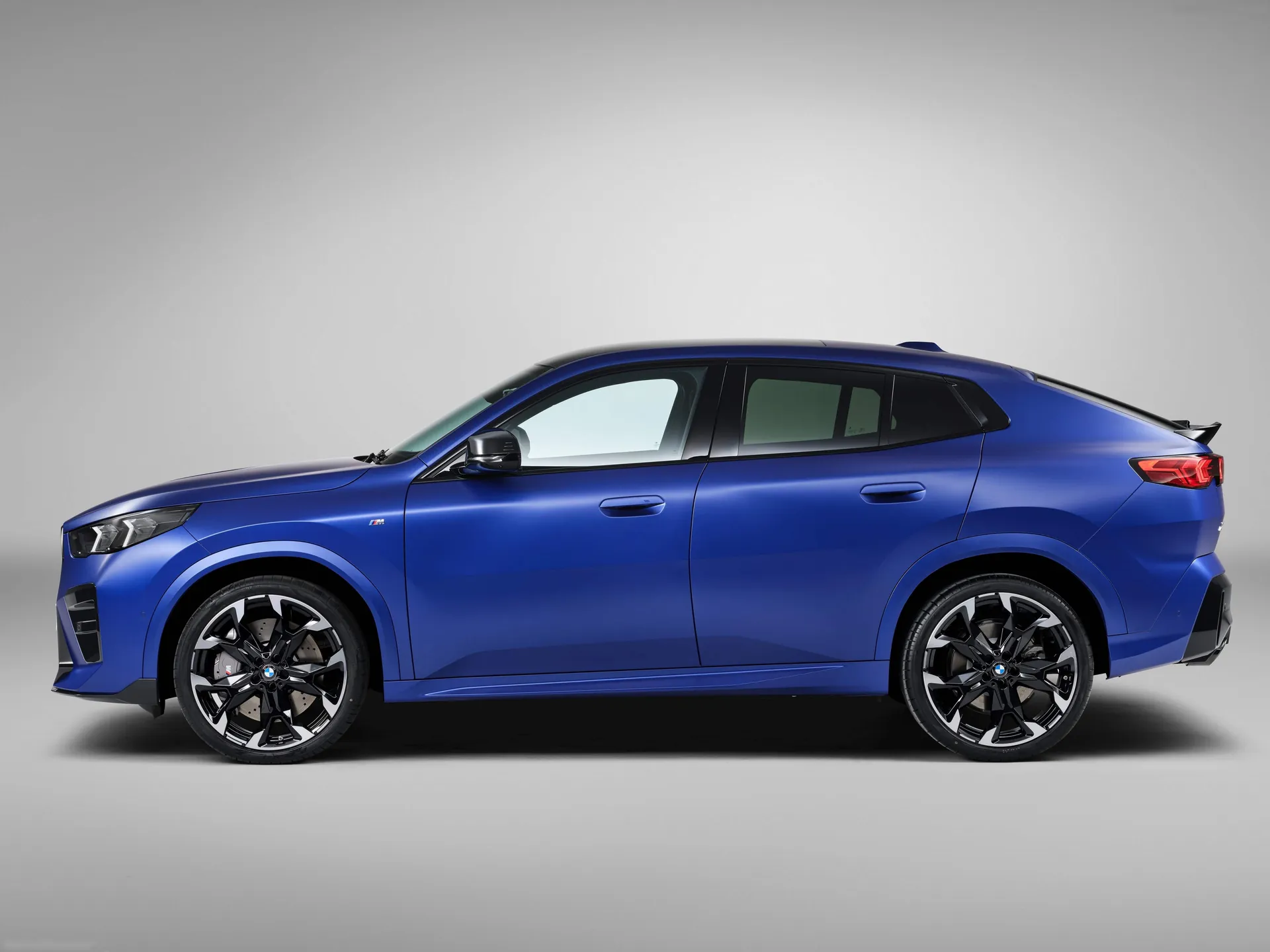 BMW X2 M35i xDrive (2024) - Side Profile