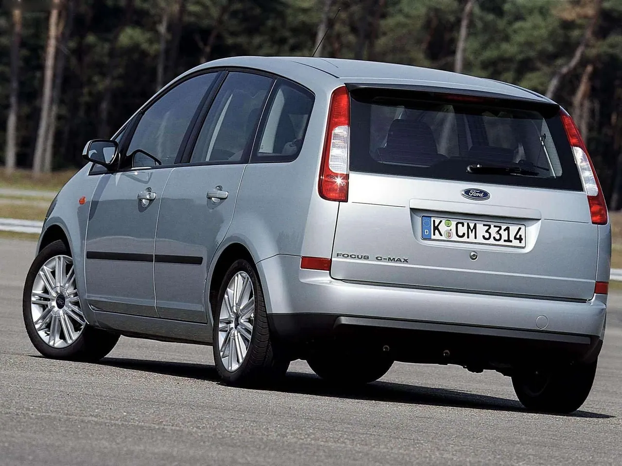 Ford Focus CMax (2003) - Rear Three-Quarter