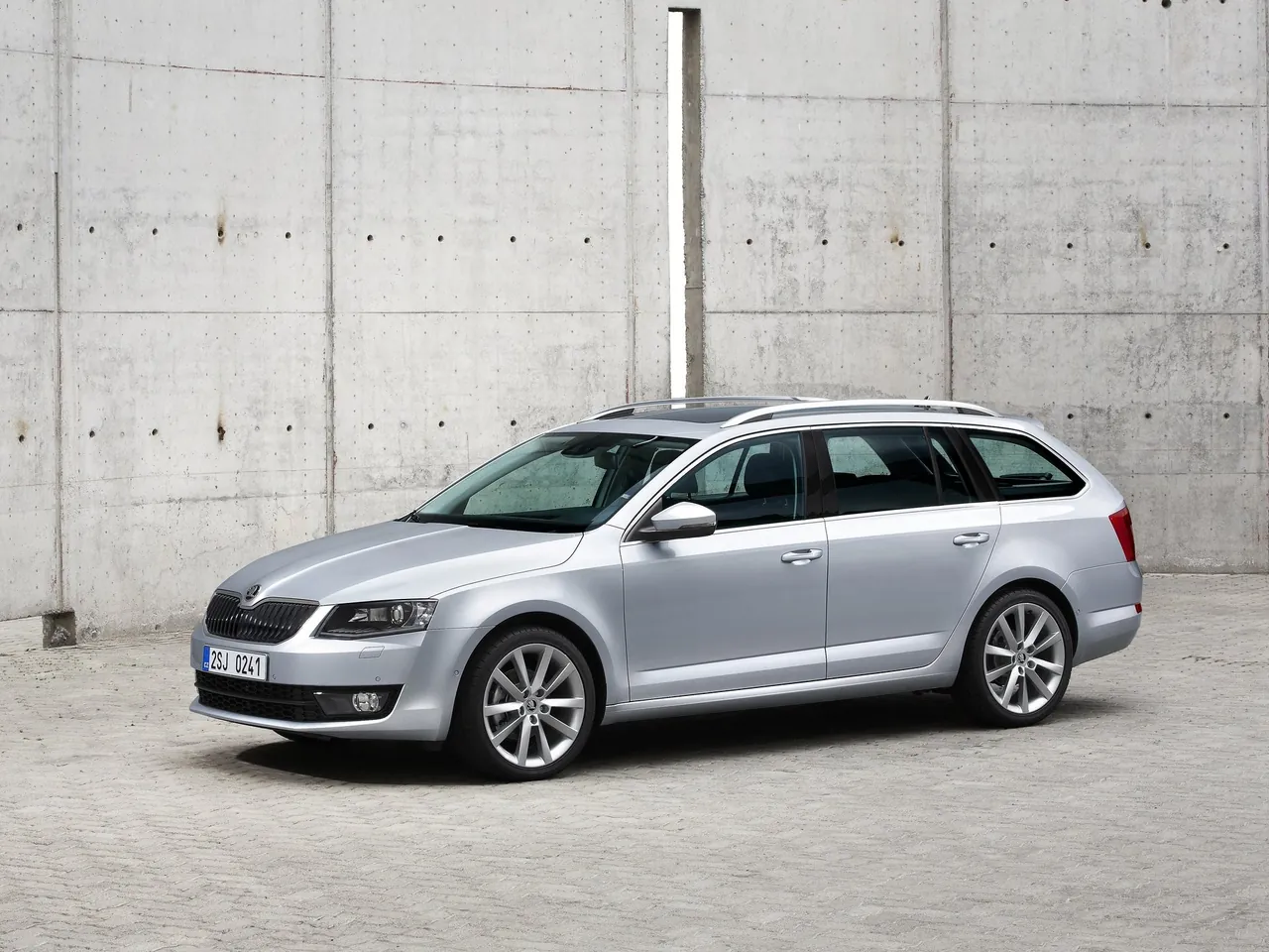 Skoda Octavia Combi (2014)