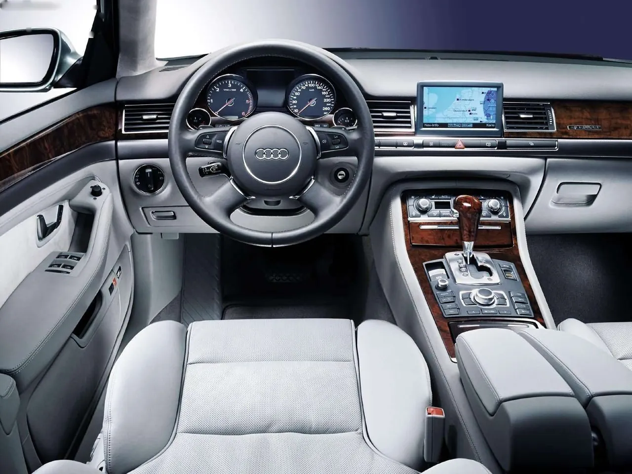 Audi A8 4.0 TDI quattro (2003) – interiér