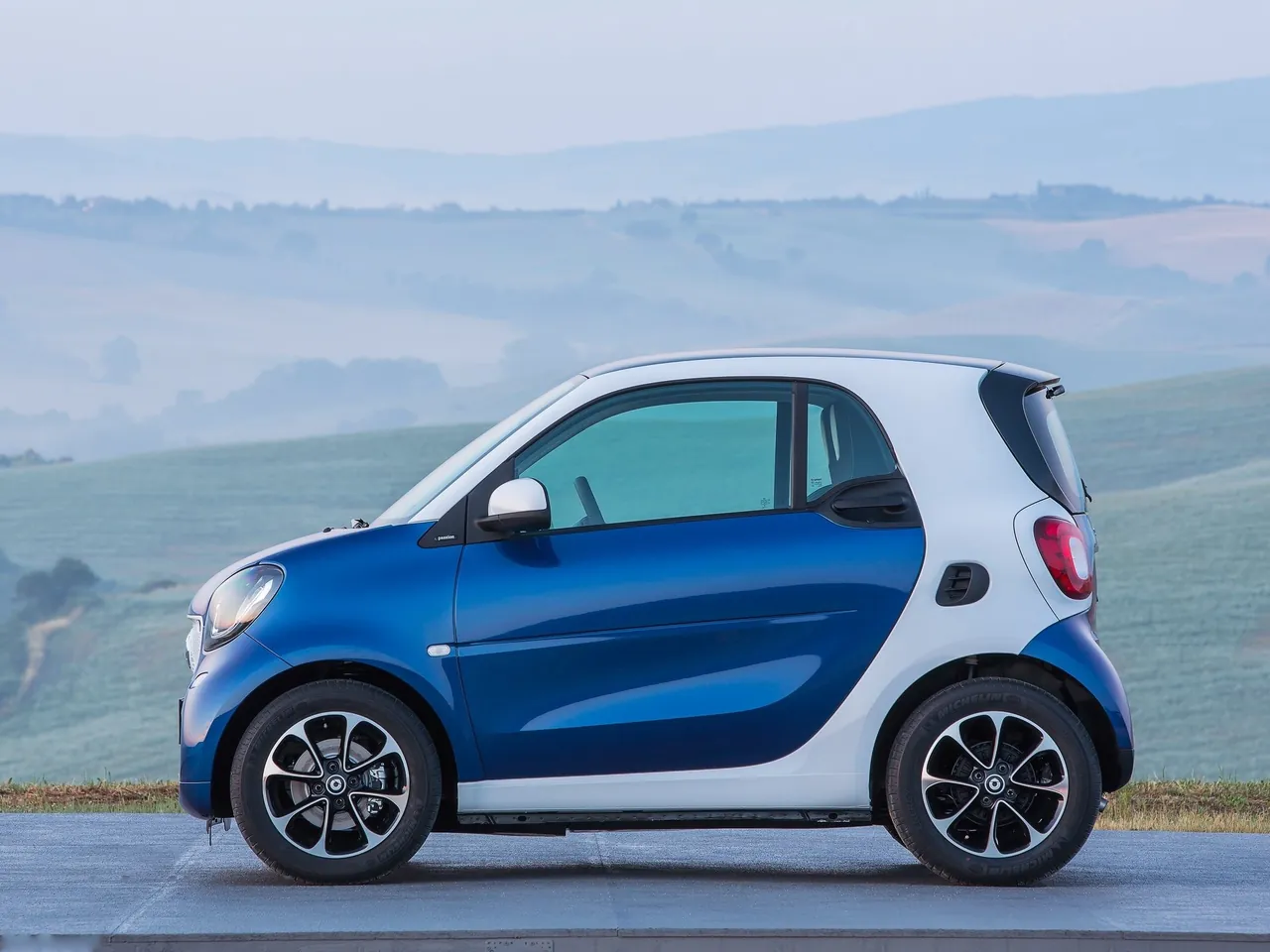 Smart fortwo (2015) – boční profil
