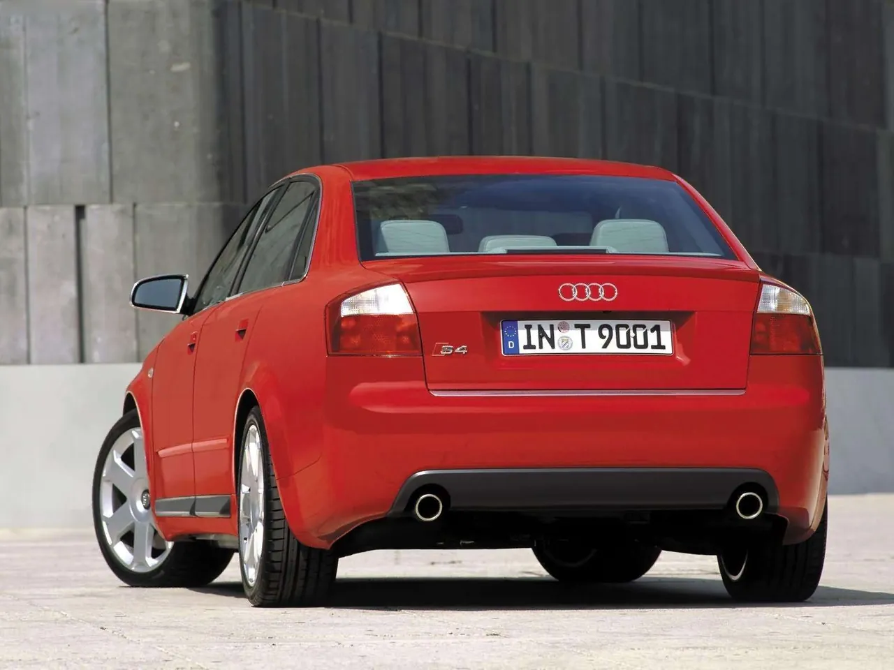 Audi S4 (2002) – zadní pohled