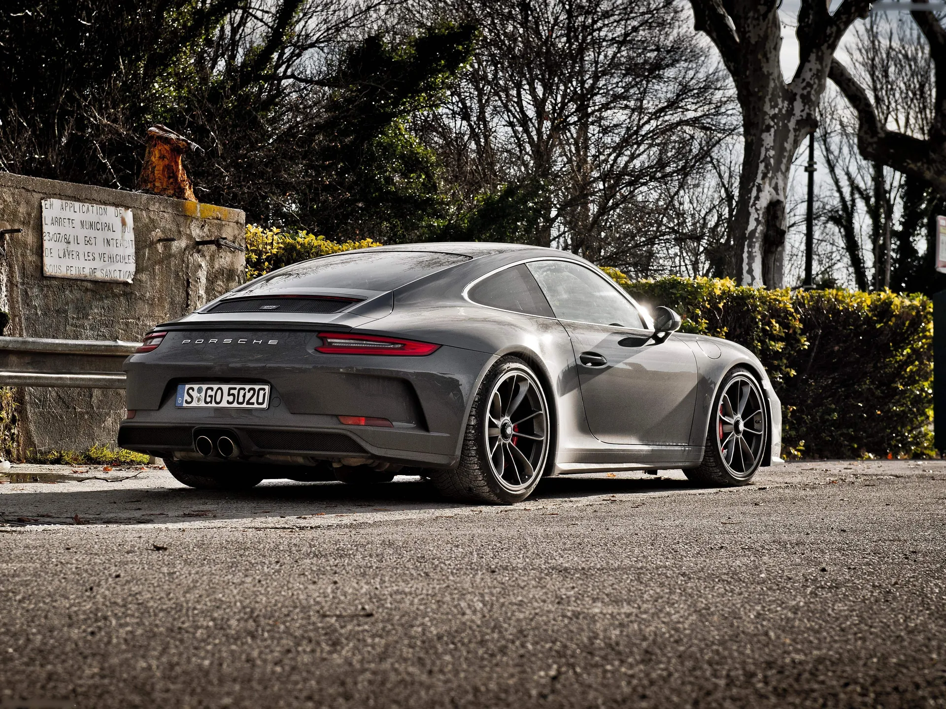 Porsche 911 GT3 Touring Package (2018) – zadní tříčtvrteční pohled