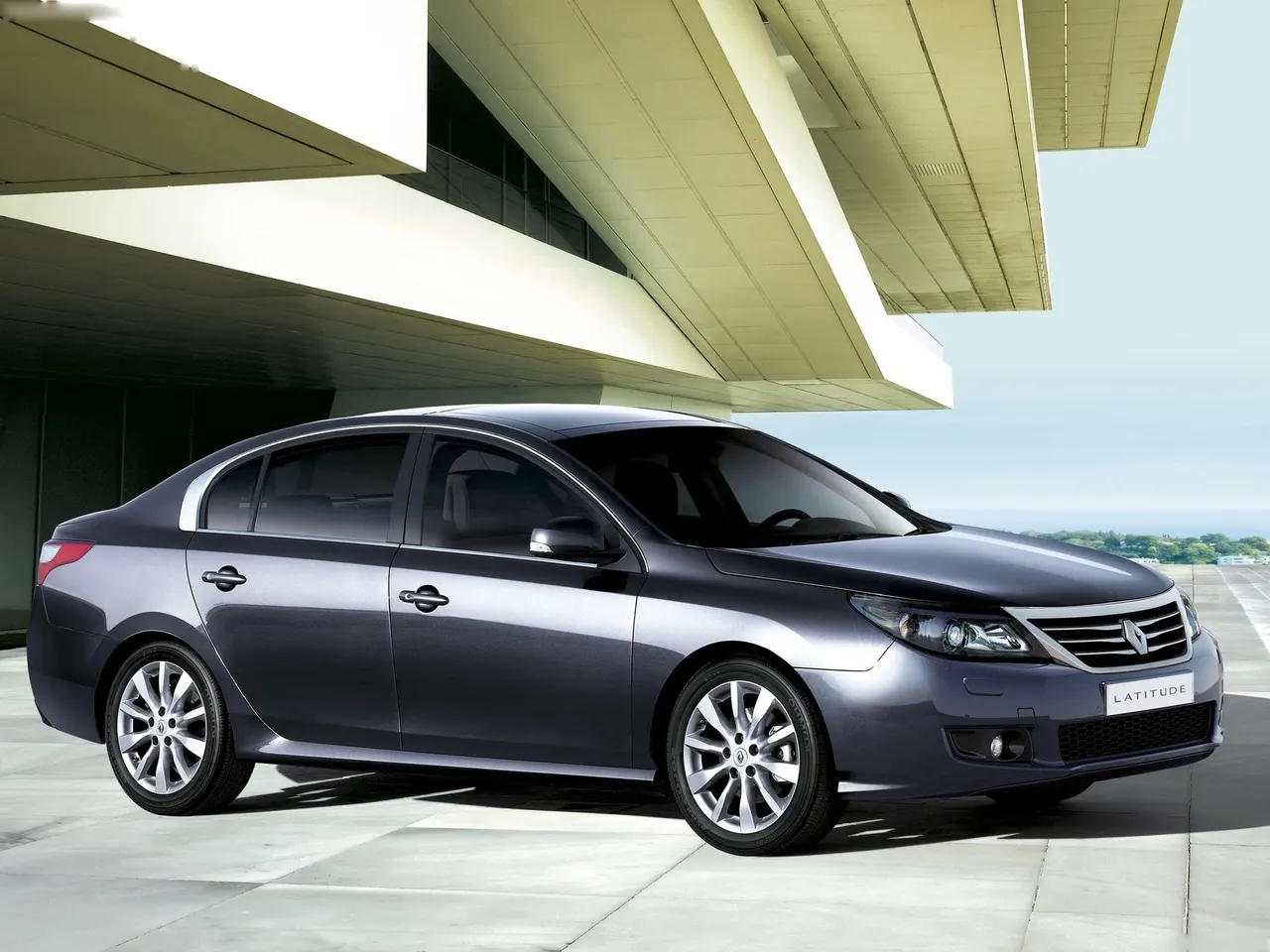 Renault Latitude (2011)