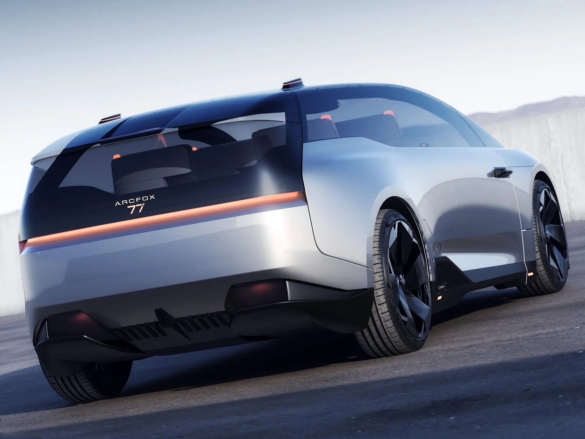 BAIC ArcFox 77 Concept (2025) – zadní tříčtvrteční pohled
