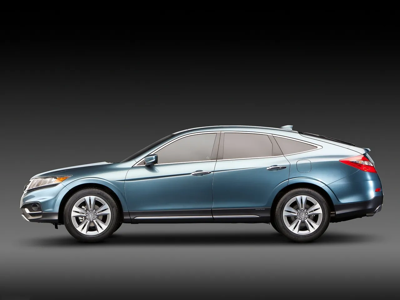 Honda Crosstour Concept (2013) – boční profil
