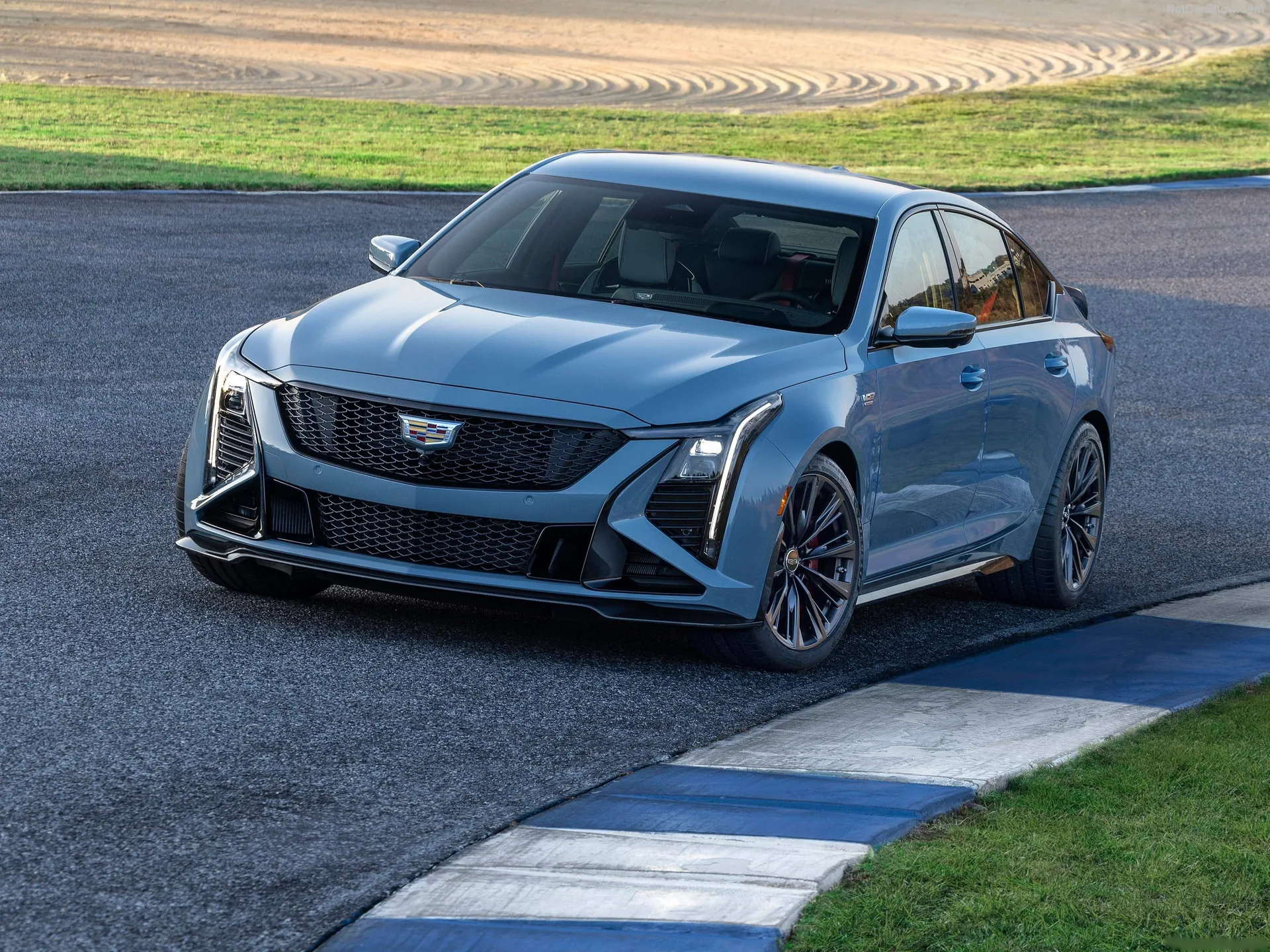 Cadillac CT5-V Blackwing (2025)