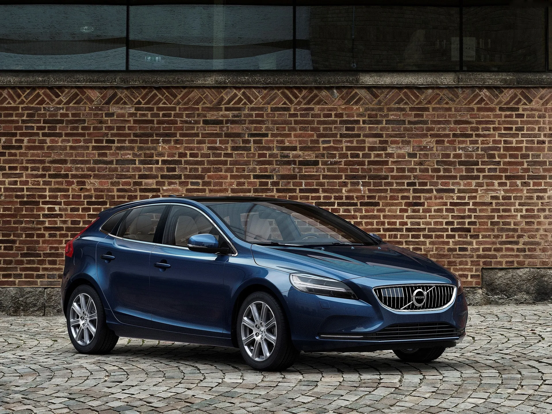 Volvo V40 (2017)