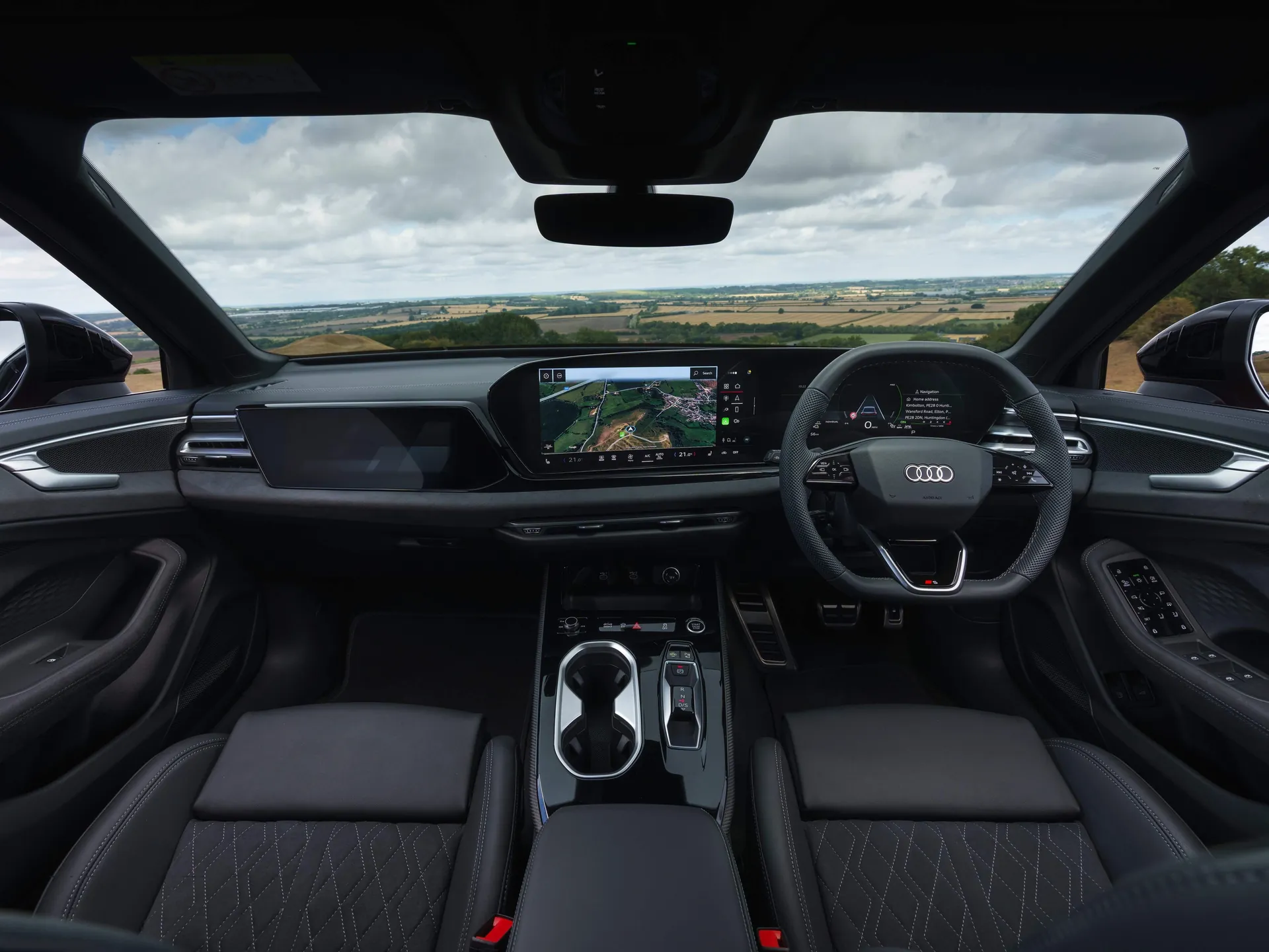 Audi A6 Saloon e-hybrid quattro [UK] (2026) – interiér