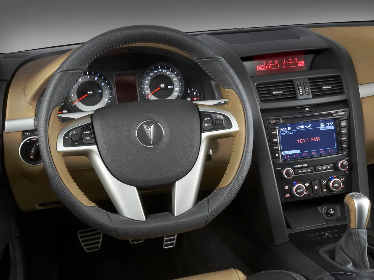 Pontiac G8 GT Show Car (2008) – interiér