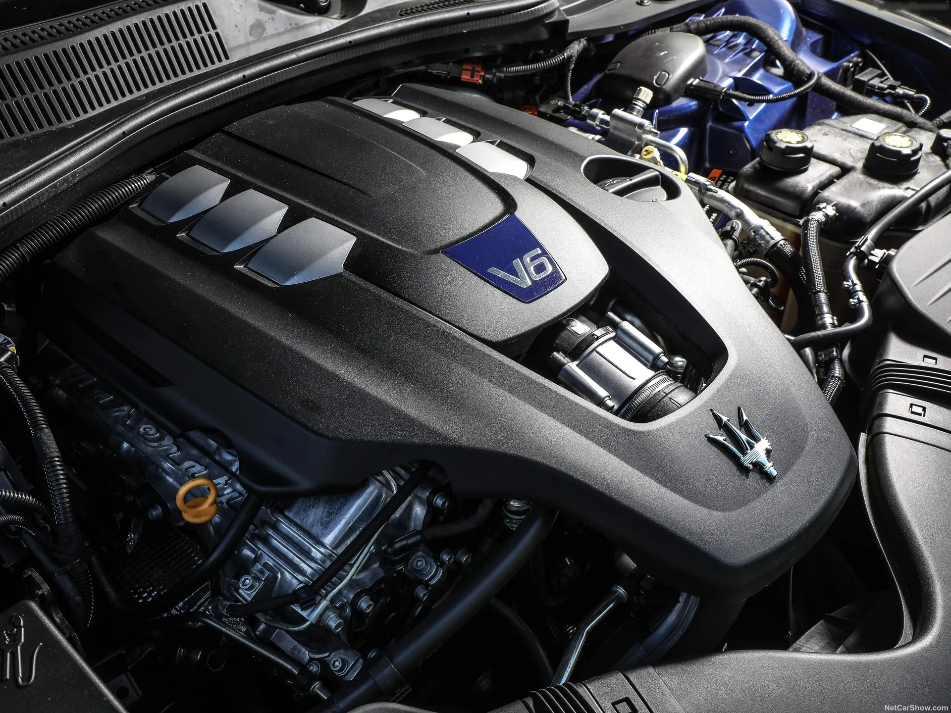 Maserati Ghibli (2019) – motorový prostor