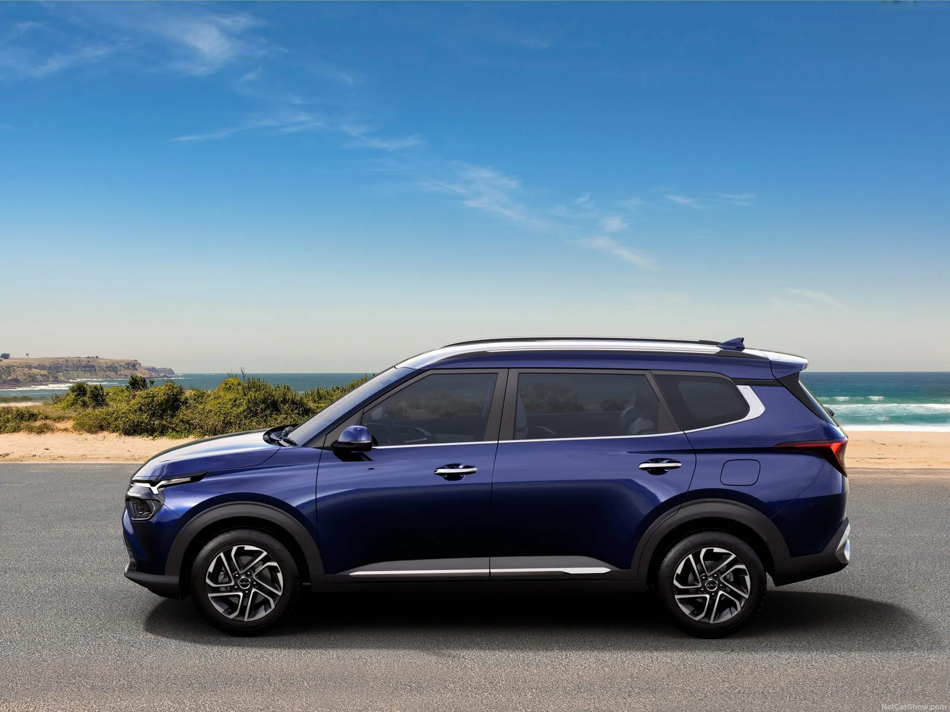 Kia Carens (2023) – boční profil