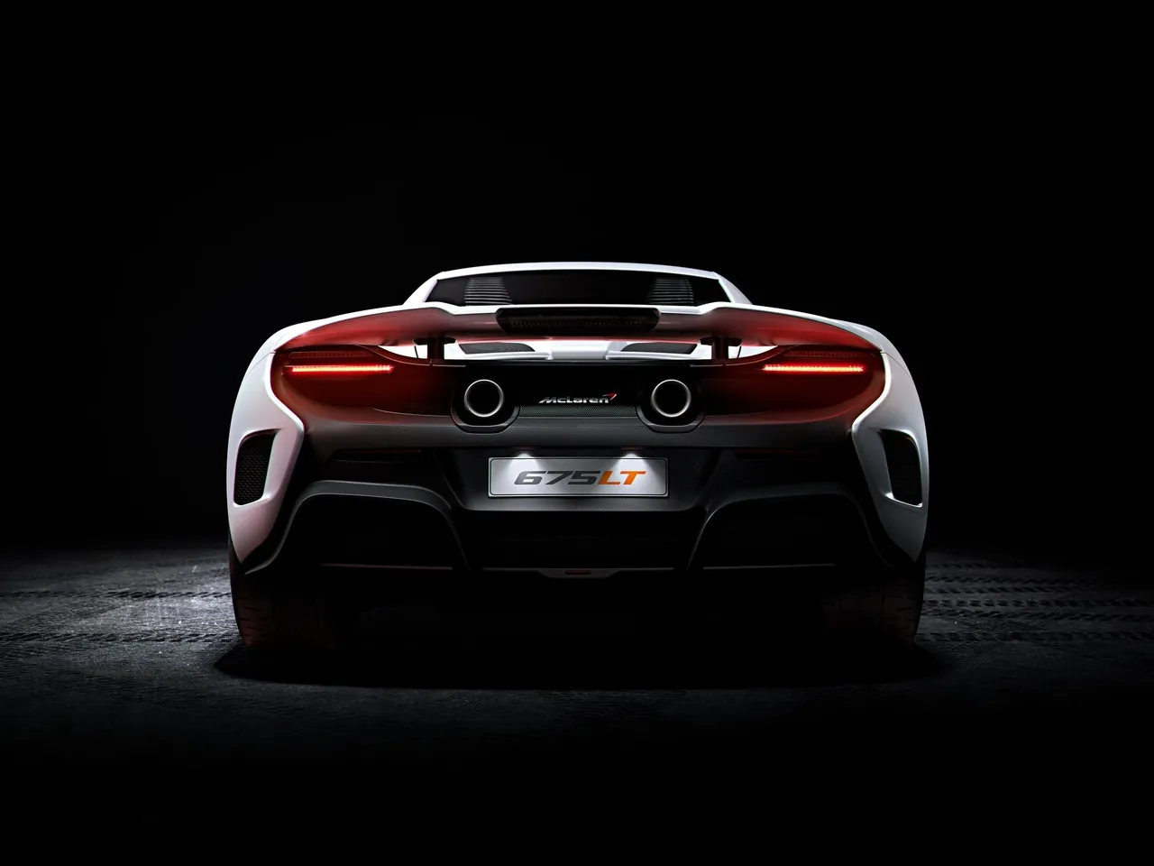 McLaren 675LT (2016) – zezadu